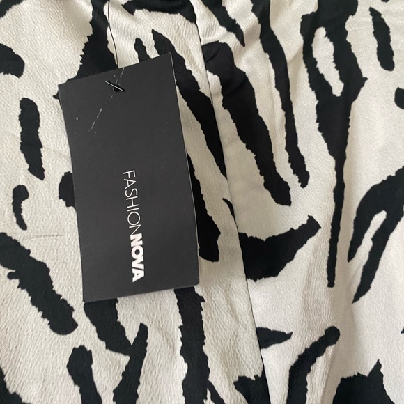 FASHION NOVA - ZEBRA PRINT DRESS - Picture 5 of 10